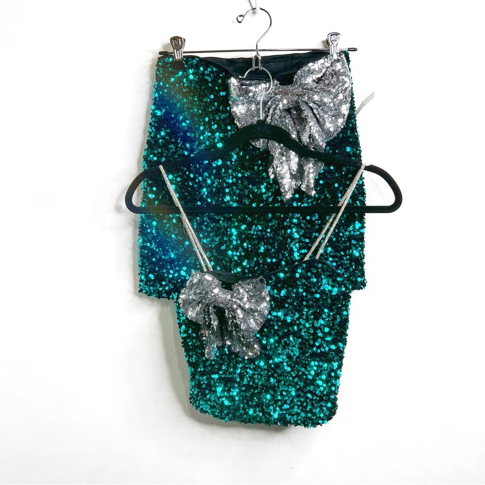 Love on a Hanger Teal 2 Piece Sequin Rhinestone BOW Skirt Set NWT Sz XS
